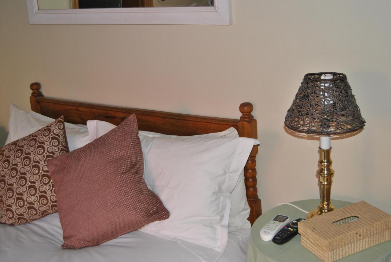 Horse And Mill Guesthouse Colesberg Exterior photo