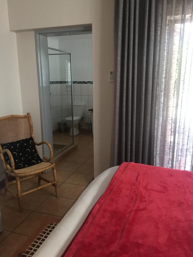 Horse And Mill Guesthouse Colesberg Exterior photo