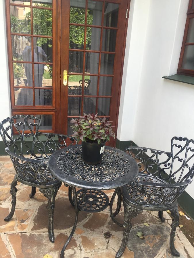 Horse And Mill Guesthouse Colesberg Exterior photo